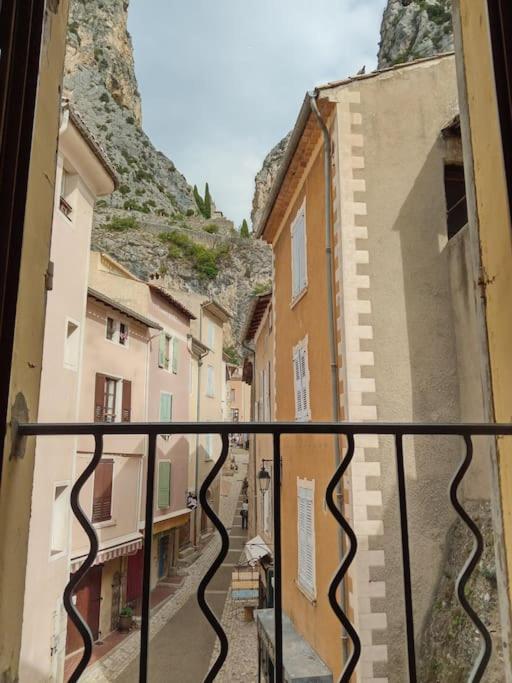 Apartmán La Fontaine Moustiers-Sainte-Marie Exteriér fotografie
