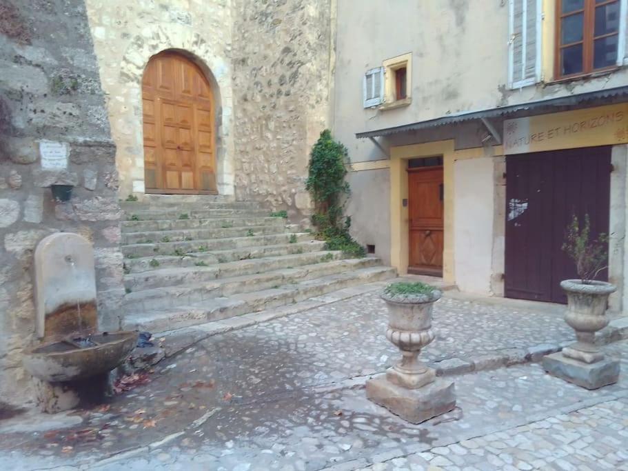 Apartmán La Fontaine Moustiers-Sainte-Marie Exteriér fotografie